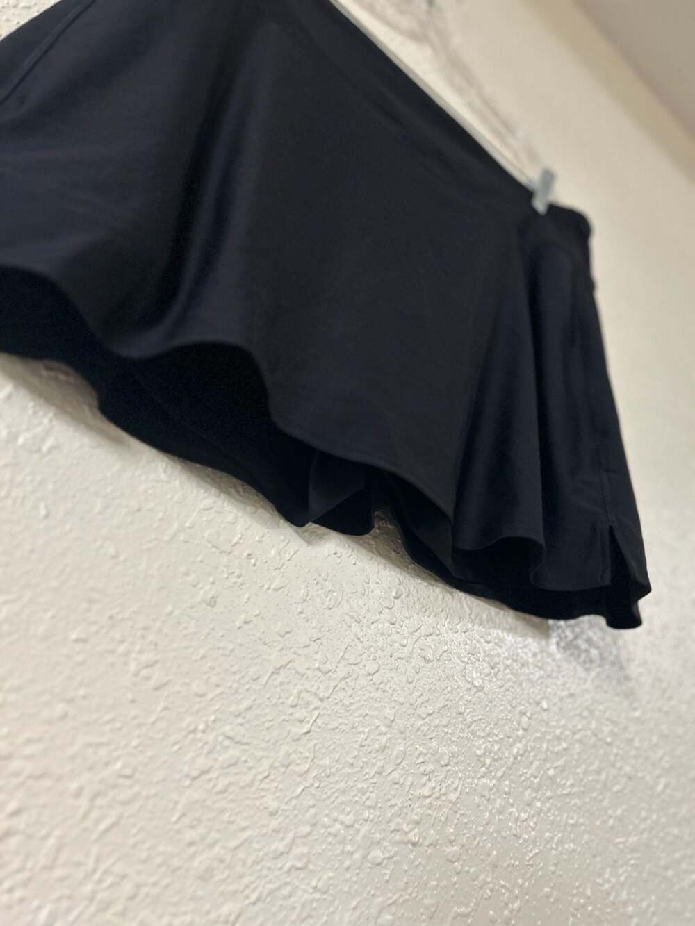 Old Navy Active Powersoft Extra High-Rise Go-Dry Black Athletic Skort - Picture 3 of 7